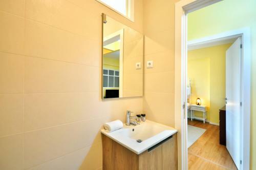 Rh Charming Apartment Liberdade I