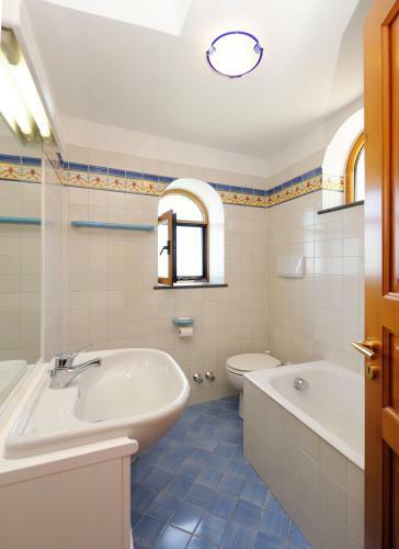 Villa Miramare, Piscina E Parcheggio A Conca Dei Marini