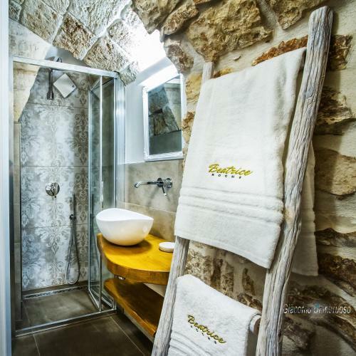 Hostal Beatrice Rooms