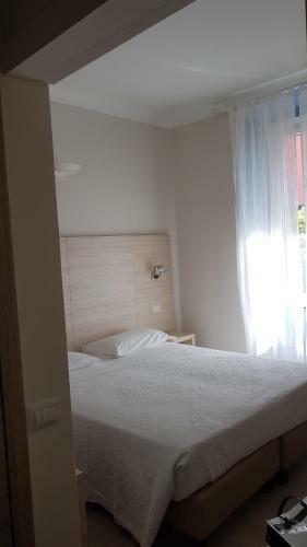 Hostal Cecio 5 Terre Rooms