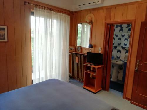 Hostal Paradiso In Campagna