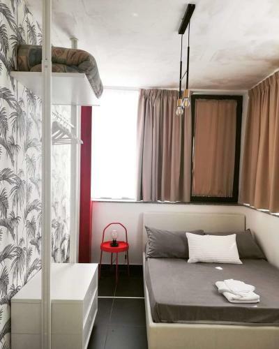 Hostal Civico 27