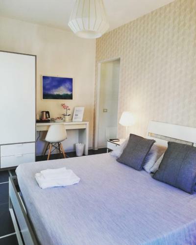 Hostal Civico 27
