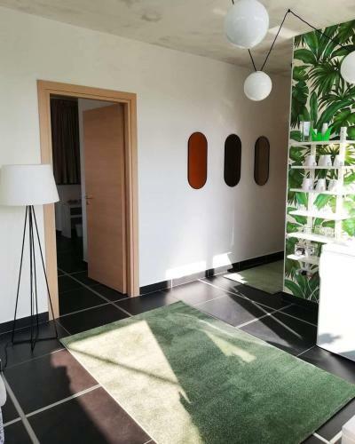 Hostal Civico 27