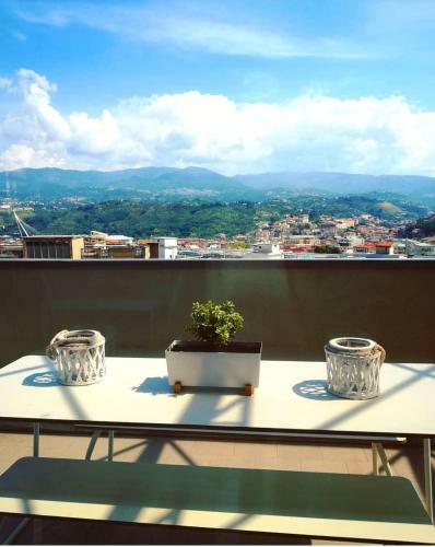 Hostal Civico 27