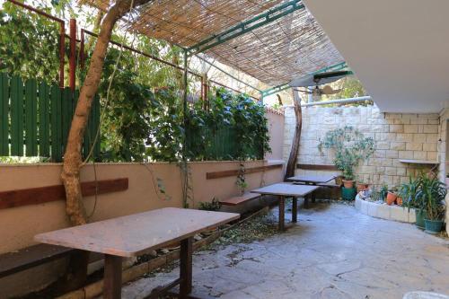 Apartments With A Parking Space Makarska - 16450