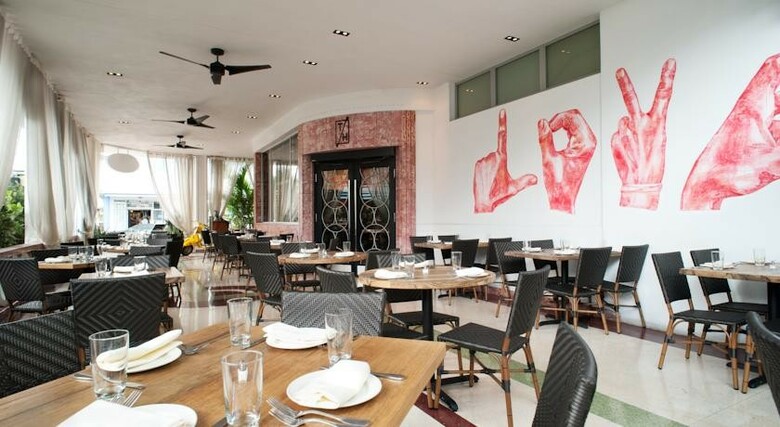 Hotel Dream South Beach