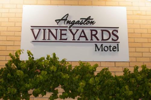 The Vineyards Motel