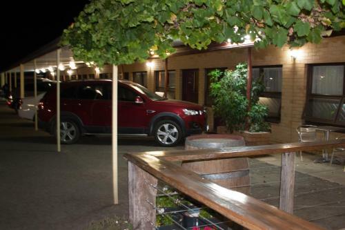 The Vineyards Motel