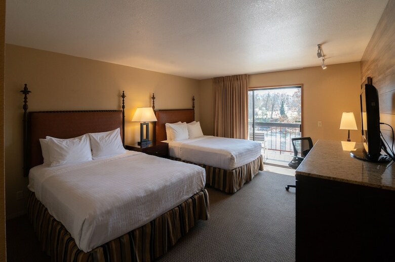 Hotel Riverside Inn