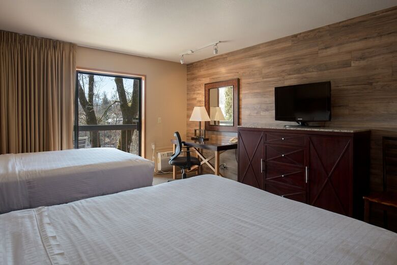 Hotel Riverside Inn