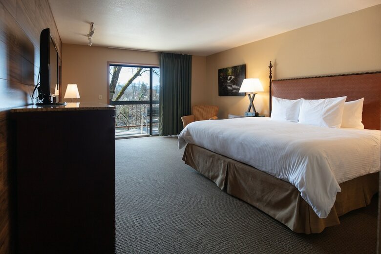 Hotel Riverside Inn