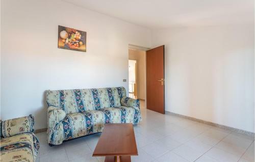 Nice Apartment In Cuglieri With 2 Bedrooms