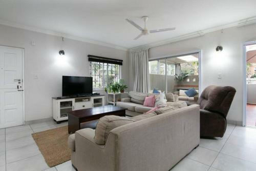Apartamento Summer Living Close To Willard's And Thompson's Beach