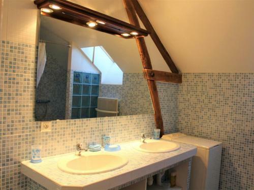 G�te Azerat, 4 Pi�ces, 6 Personnes - Fr-1-616-138