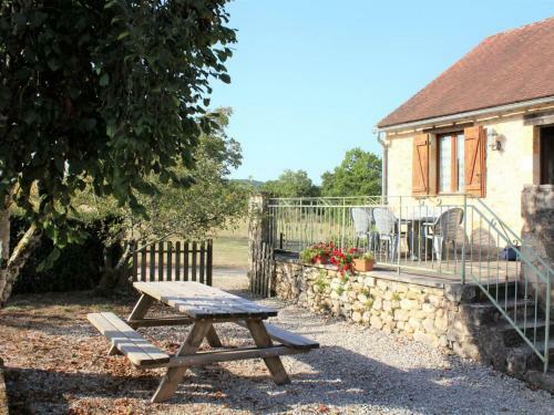 G�te Azerat, 4 Pi�ces, 6 Personnes - Fr-1-616-138