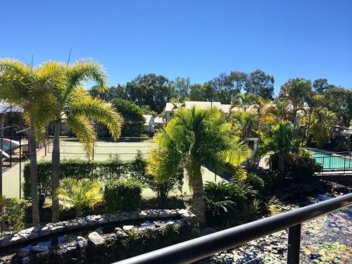 Apartment In 4* Resort - Pool Views - Great Location