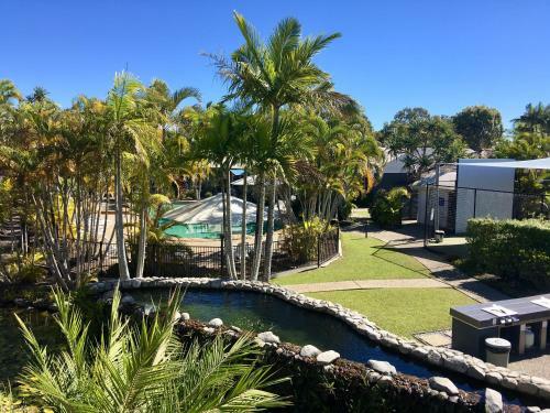 Apartment In 4* Resort - Pool Views - Great Location