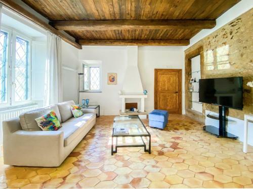 Residenza Ucci Al�