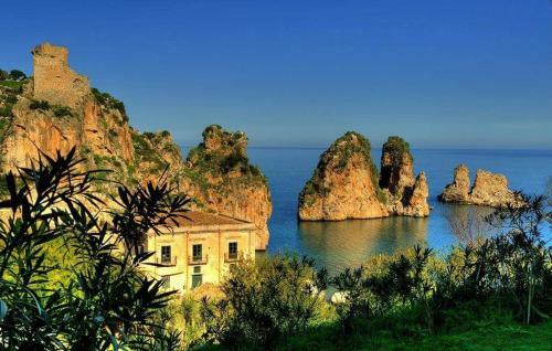 Mare Monti