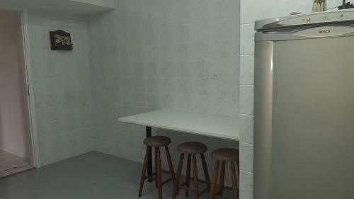 Apartamento Enseada 3 Quartos, 10 Pessoas