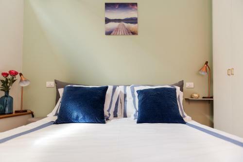 Lora Center Apartment