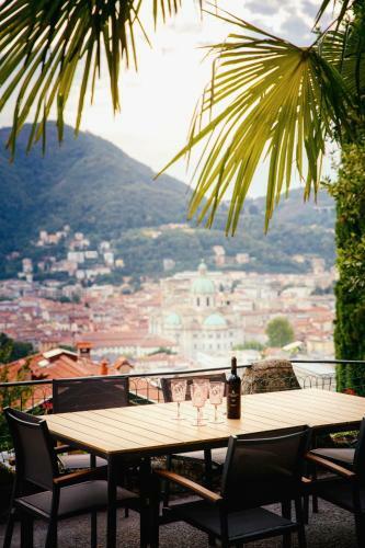 Villa Bertacchi - Inside And Out Como