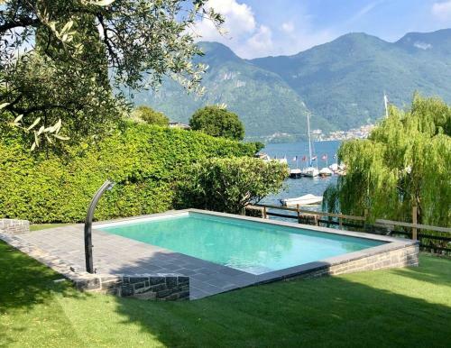 Ossuccio Villa On The Lake