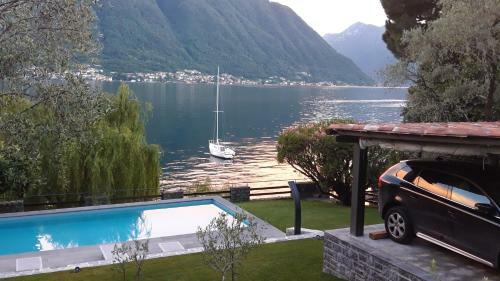Ossuccio Villa On The Lake