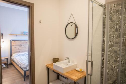 Hostal Officina Rooms