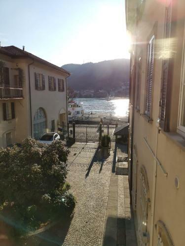 Apartamento Altido Superb And Chic Flat In Viale Geno, Como Lake