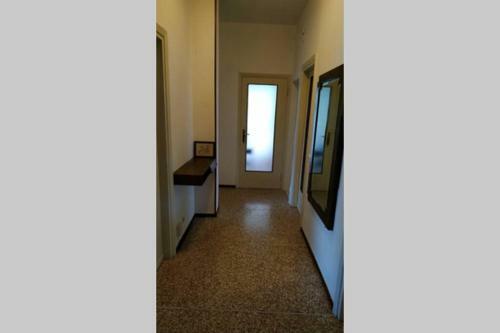 Apartamento Como Citt�: Ottimo Appartamento Servitissimo