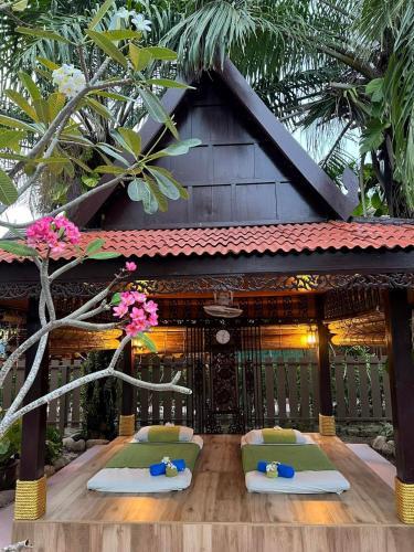 Hotel Paradise Pearl Bungalows