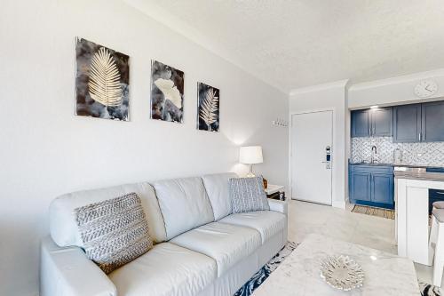 Coconut Palms Beach Resort II 4512