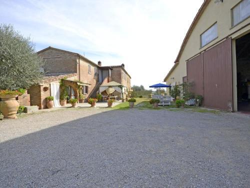 Peaceful Villa In Cortona With Private Pool