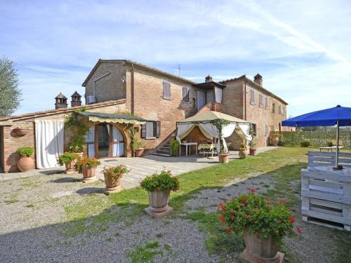 Peaceful Villa In Cortona With Private Pool