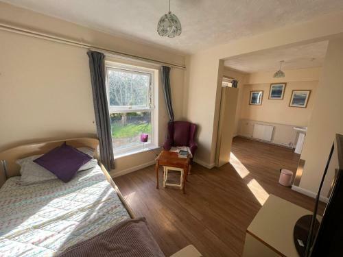 Hostal Castle Meadows