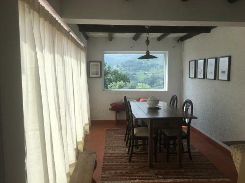 Casa Do Casal Em Resende Com Vista Para O Rio Douro