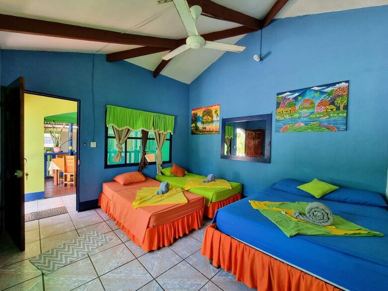 Tortuguero Natural B&B