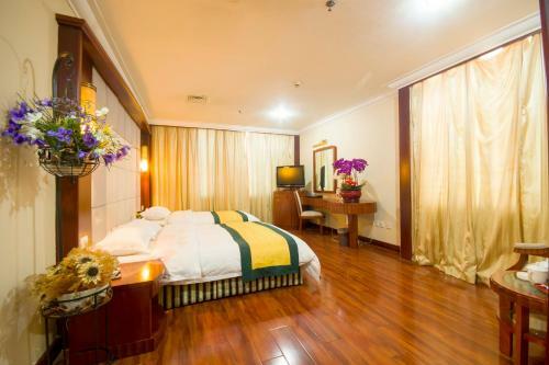 Yicheng Business Hotel