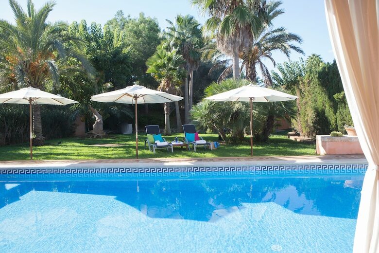 Agroturismo Es Revellar Art Resort