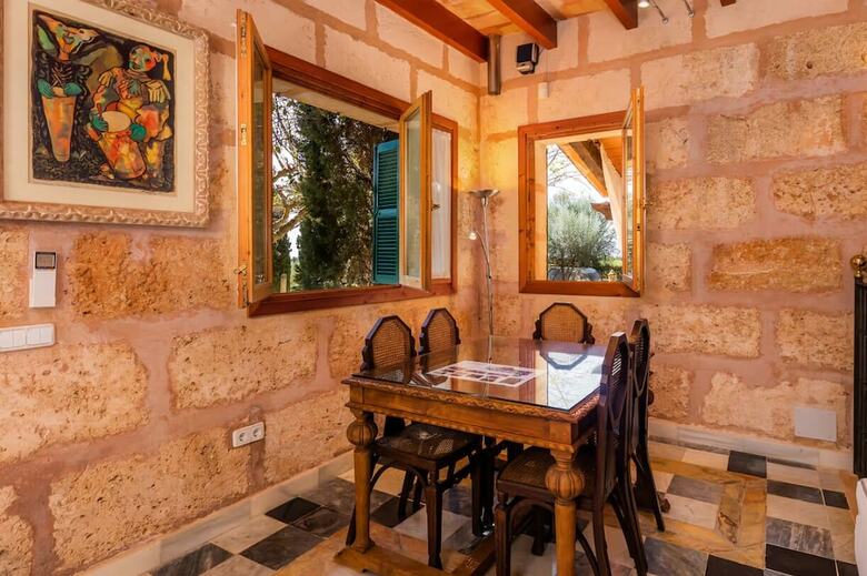 Agroturismo Es Revellar Art Resort