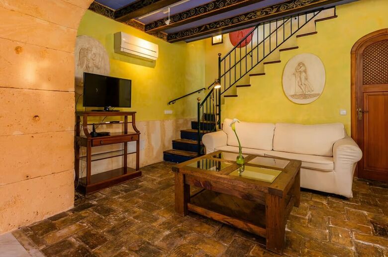 Agroturismo Es Revellar Art Resort