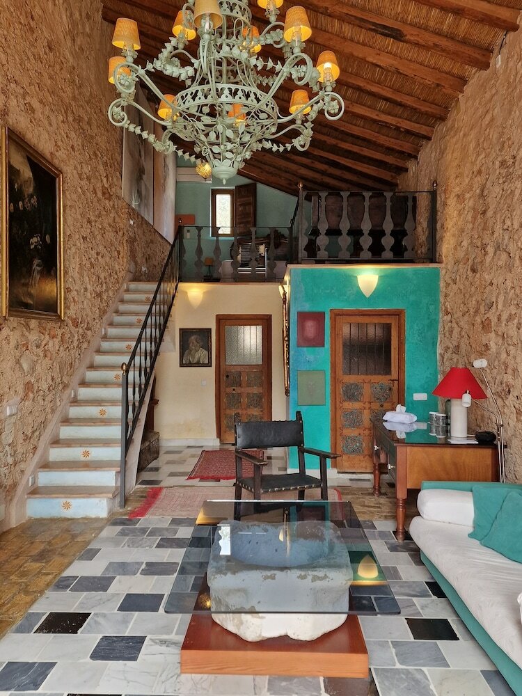 Agroturismo Es Revellar Art Resort