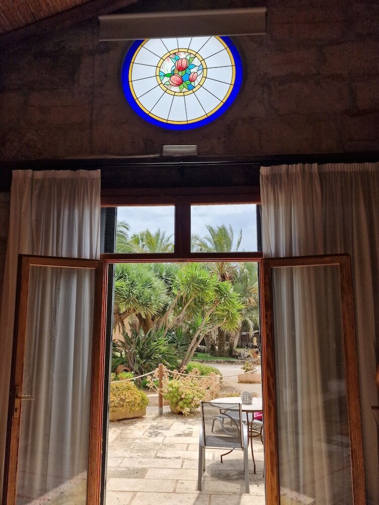 Agroturismo Es Revellar Art Resort