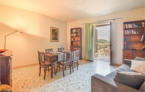 Stunning Apartment In Deruta With 2 Bedrooms