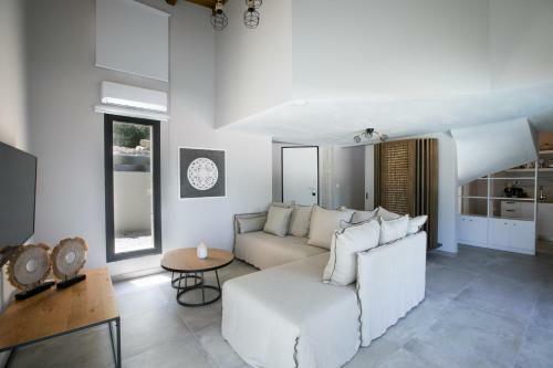The Euphoria Club Luxury Villas