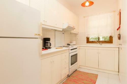 Pefkochori Apartment Next To The Beach