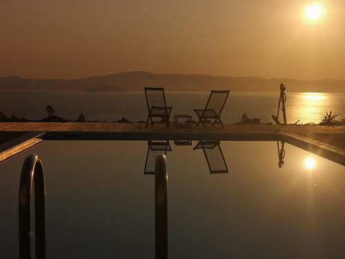 The Free Bird - Private Pool & Spa Villa