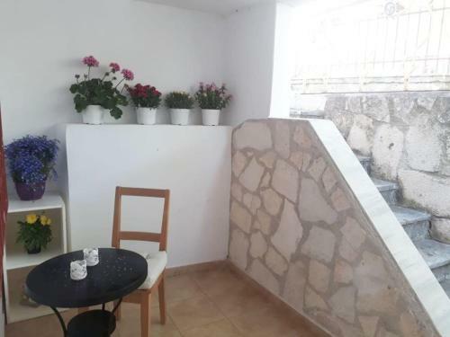Spacious House 100 Metres From The Beach